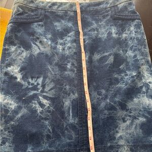 BCBGMaxAzria Blue Tie-Dye Pencil Skirt size Large